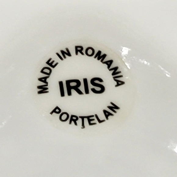 Vintage Portelan Porcelain Scallop Shell Dishes from Romania set of 6 - Picture 4 of 8